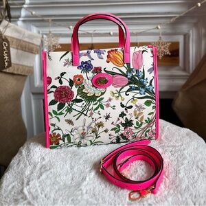 Gucci Flora Hot Pink Medium Tote